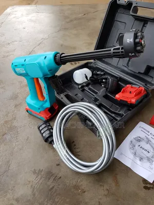Cordless Pressure Washer