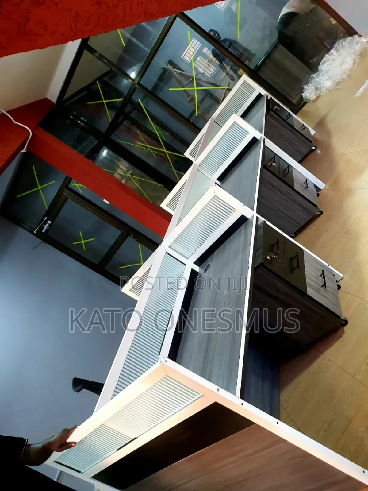 Six Seater Working Station