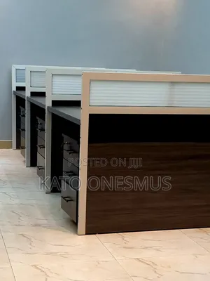 Six Seater Working Station