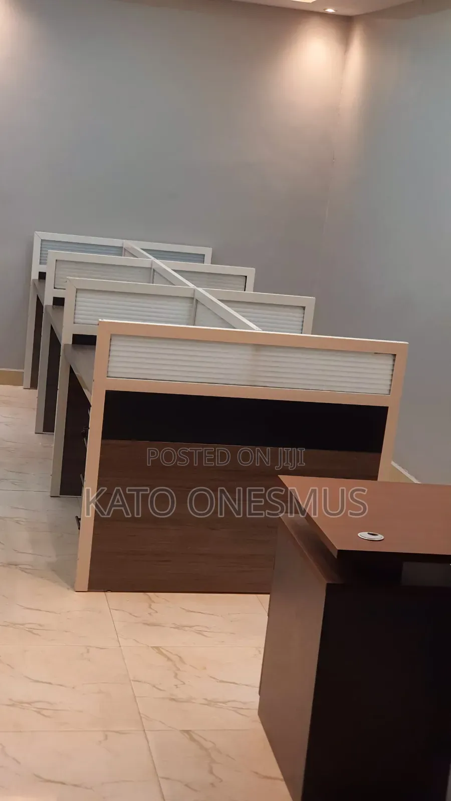 Six Seater Working Station