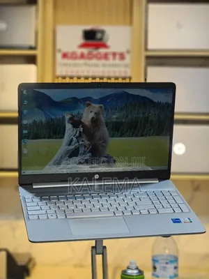 Laptop HP 15-Dy2075tg 8GB Intel Core I5 HDD+SSD 256GB