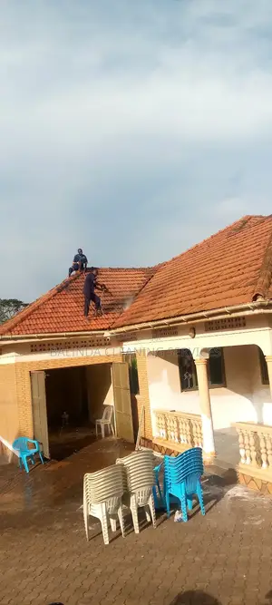 Roof Tiles Cleaning