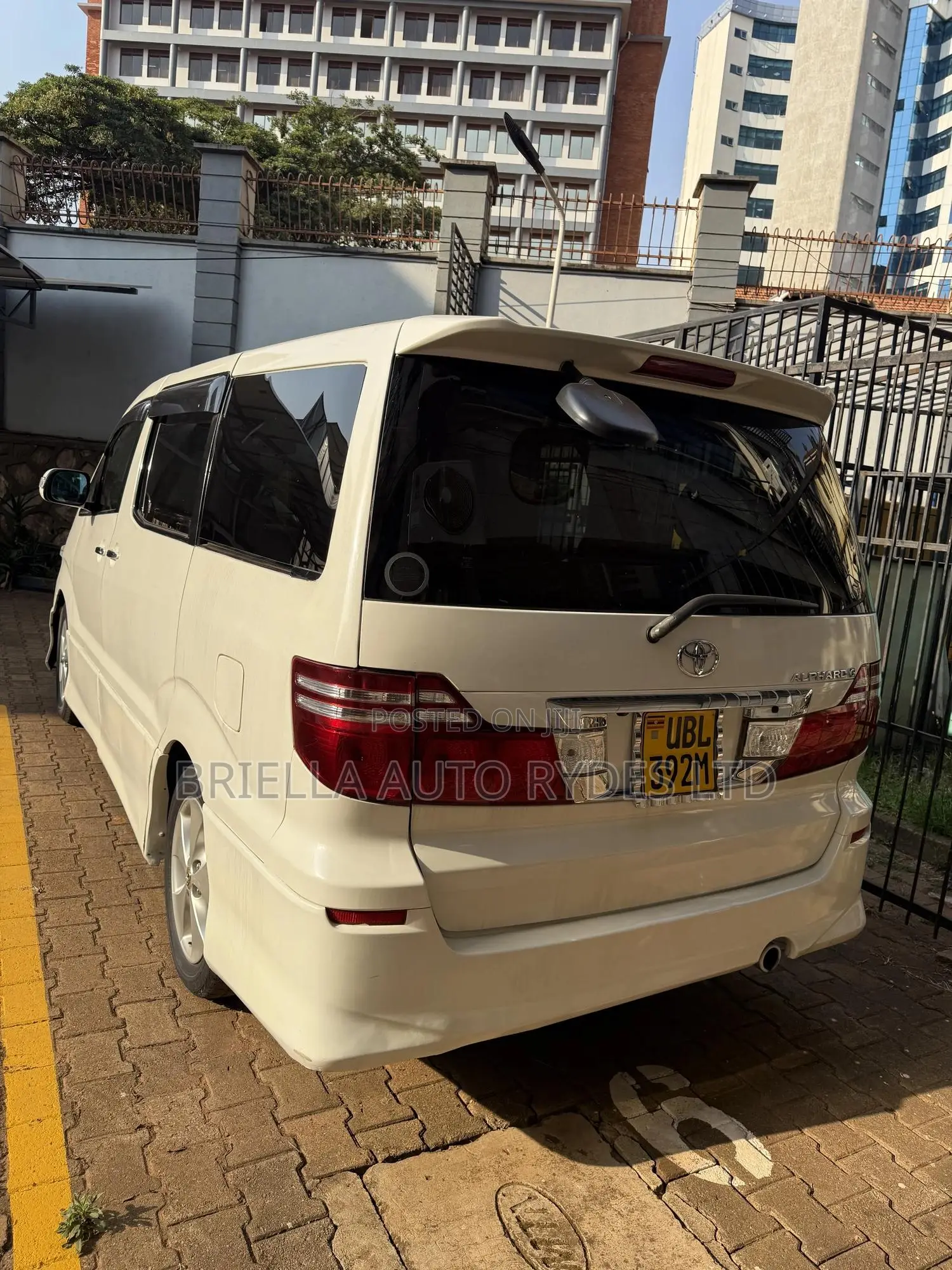 Toyota Alphard 2008 Silver
