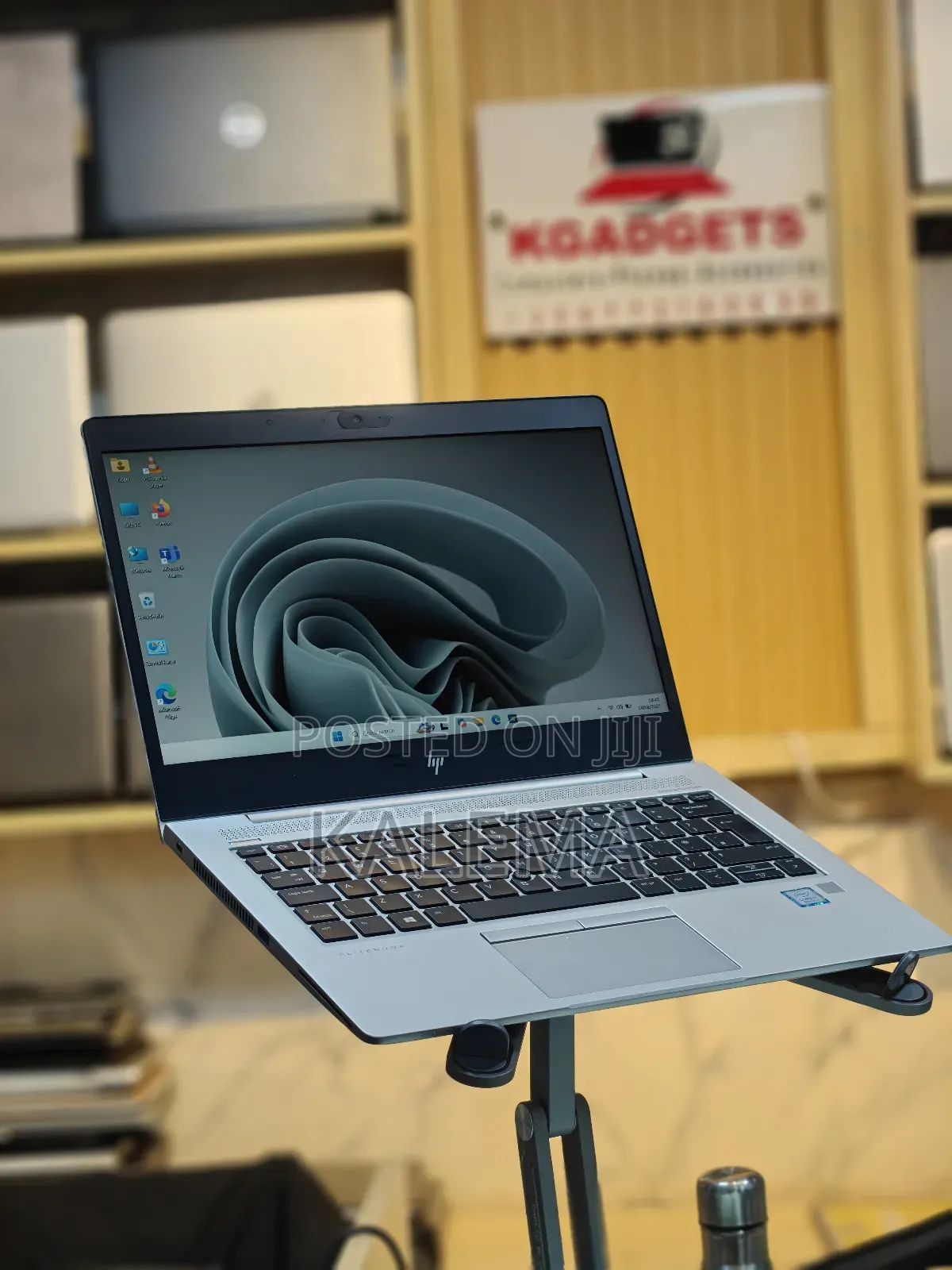 Laptop HP EliteBook 735 G6 12GB AMD Ryzen 7 SSD 256GB