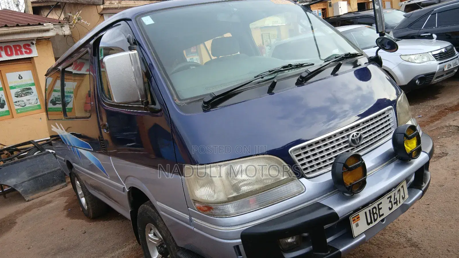 Toyota Grand HiAce 2001 Blue