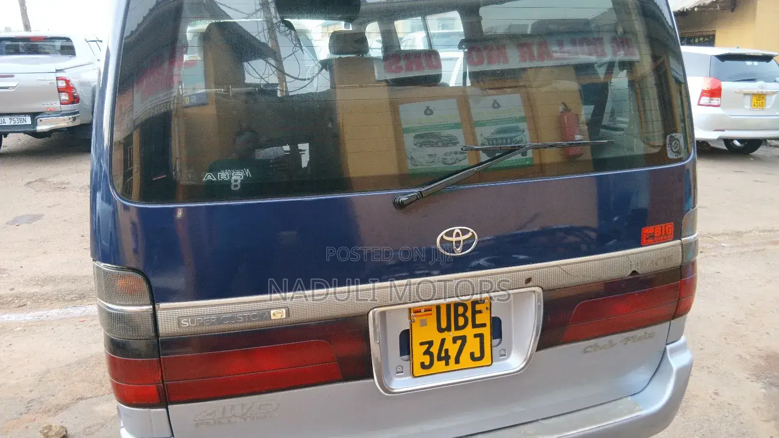 Toyota Grand HiAce 2001 Blue