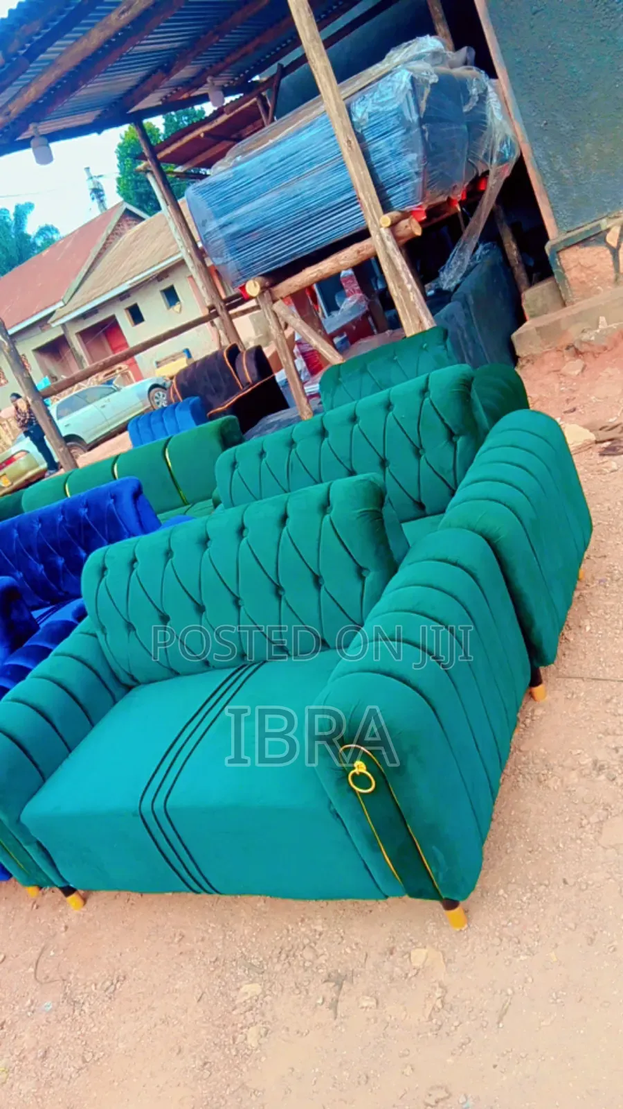 A Green Chester Field Sofa Set With Good Material