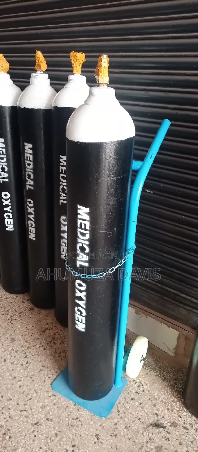 Medical Oxygen and Industrial Oxygen Cylinders