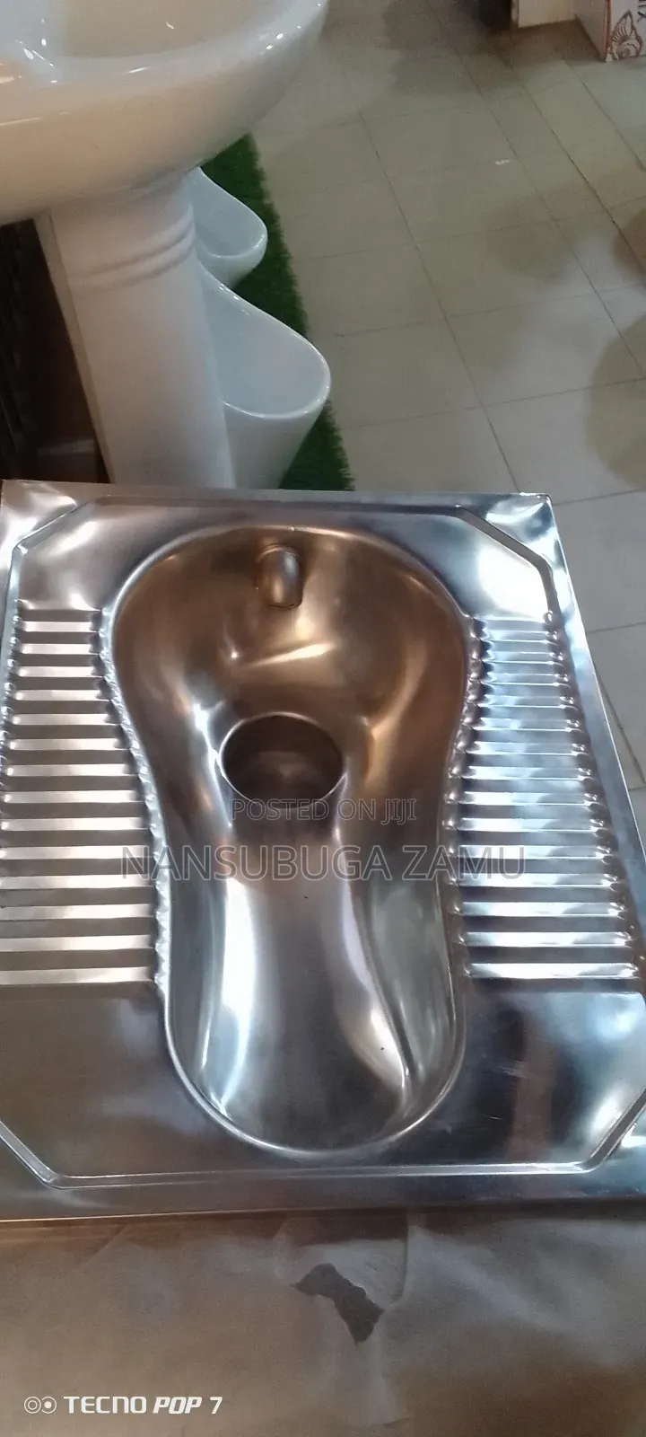 Metallic Squatting Pan