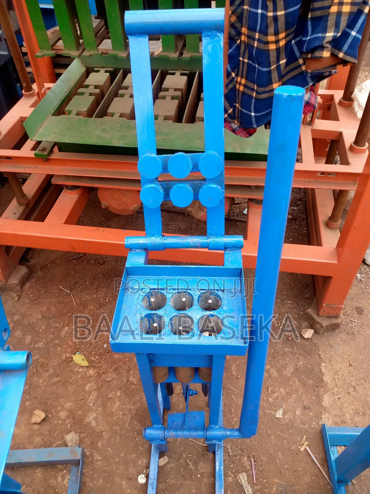 First Rated Briquettes Machine/Six Pieces