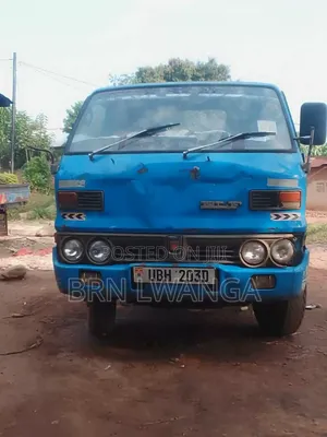 Isuzu Elf Tipper