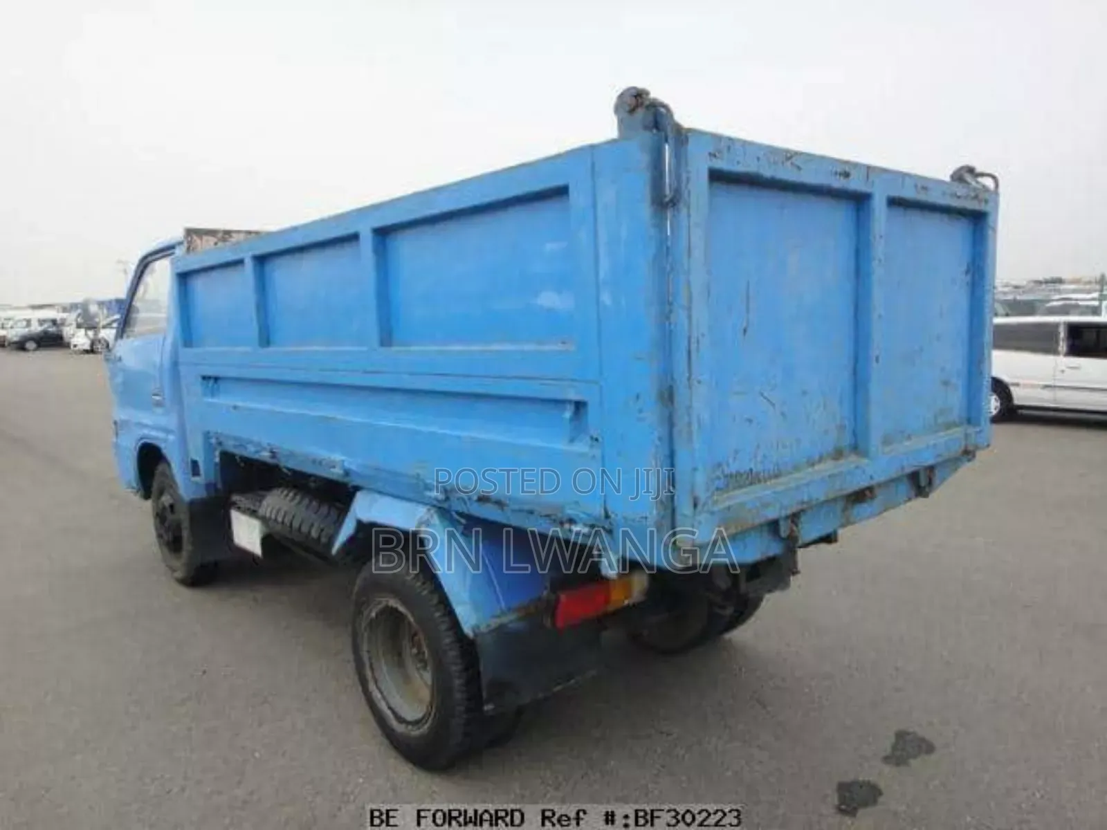Isuzu Elf Tipper
