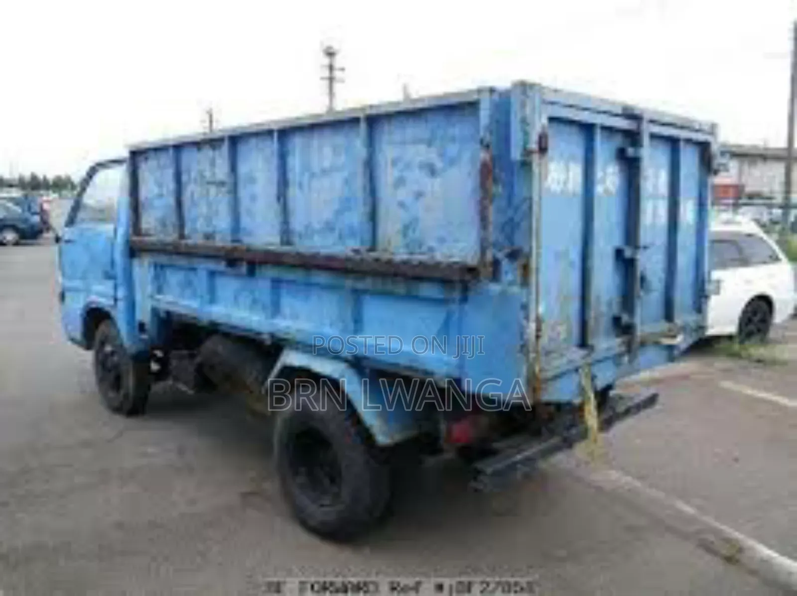 Isuzu Elf Tipper