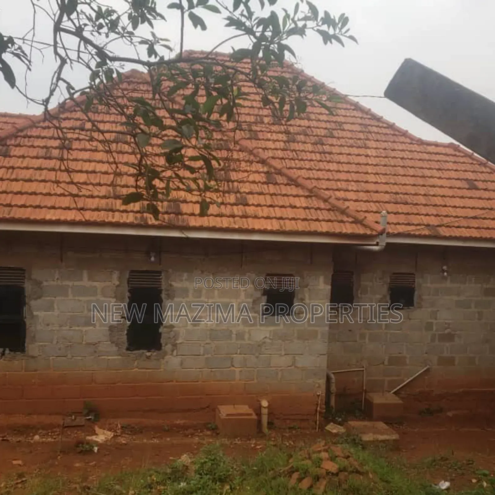 3bdrm Bungalow in Bweyogerere, Central Division for sale