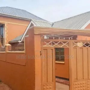 3bdrm House in Kyengera Nsangi, Central Division for sale