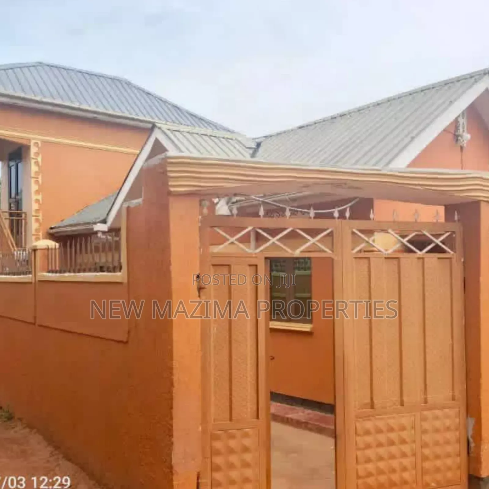 3bdrm House in Kyengera Nsangi, Central Division for sale