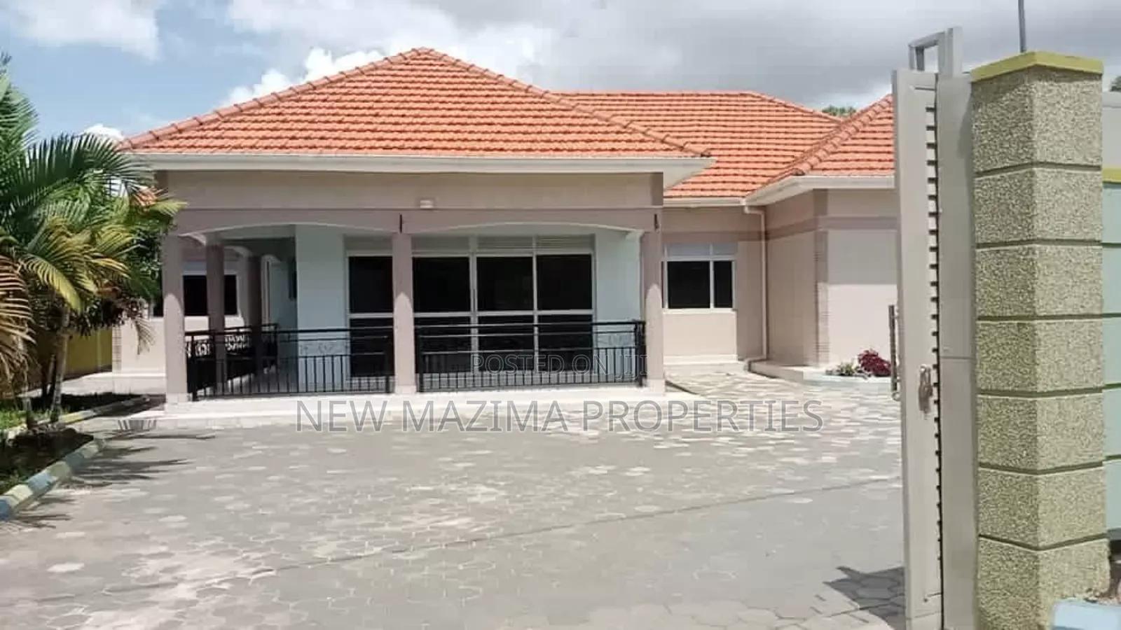 4bdrm Bungalow in Kigo Heights, Central Division for sale