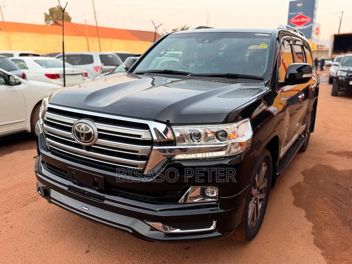 Toyota Land Cruiser 4.6 V8 ZX 2016 Black