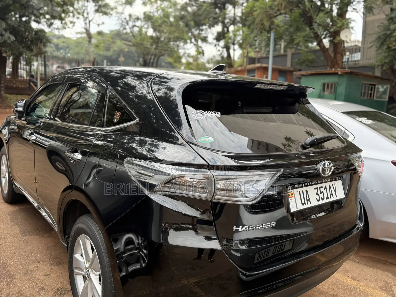 Toyota Harrier 2015