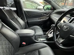 Toyota Harrier 2015