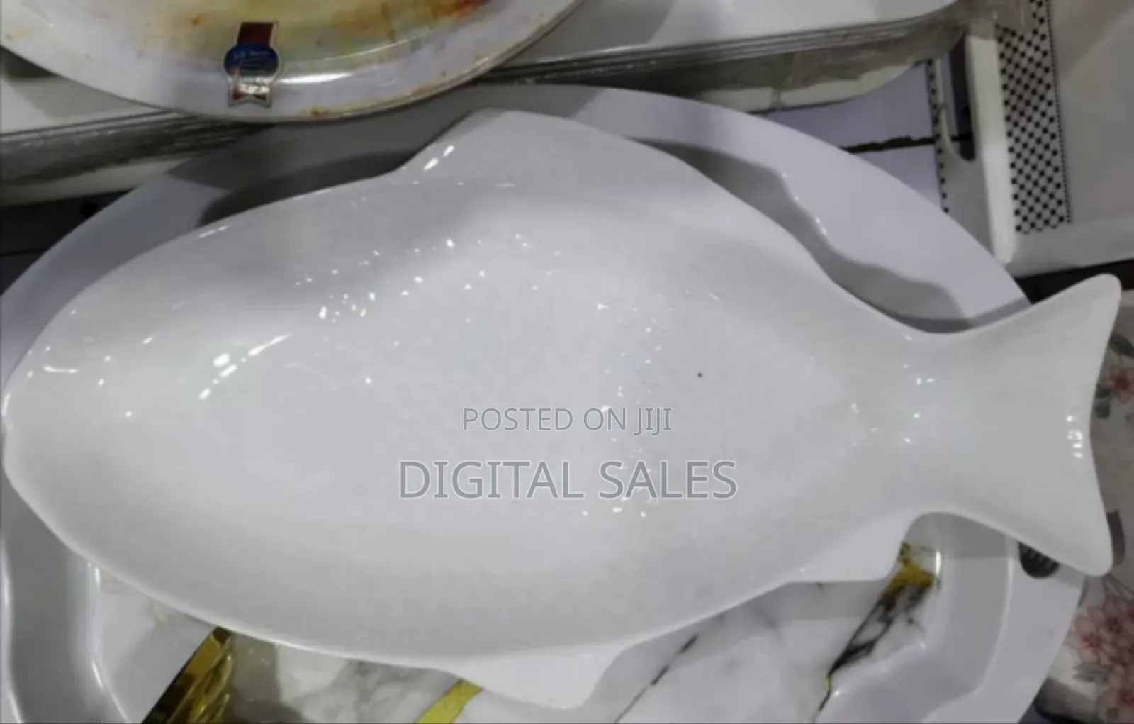 White Big Size Fish Plate