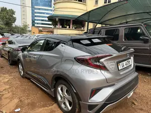 Toyota C-HR 2017 Silver
