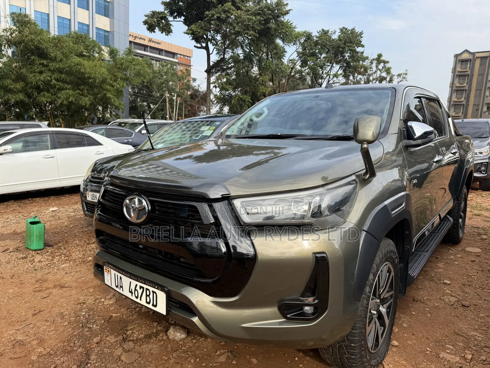 Toyota Hilux 2017 Gray