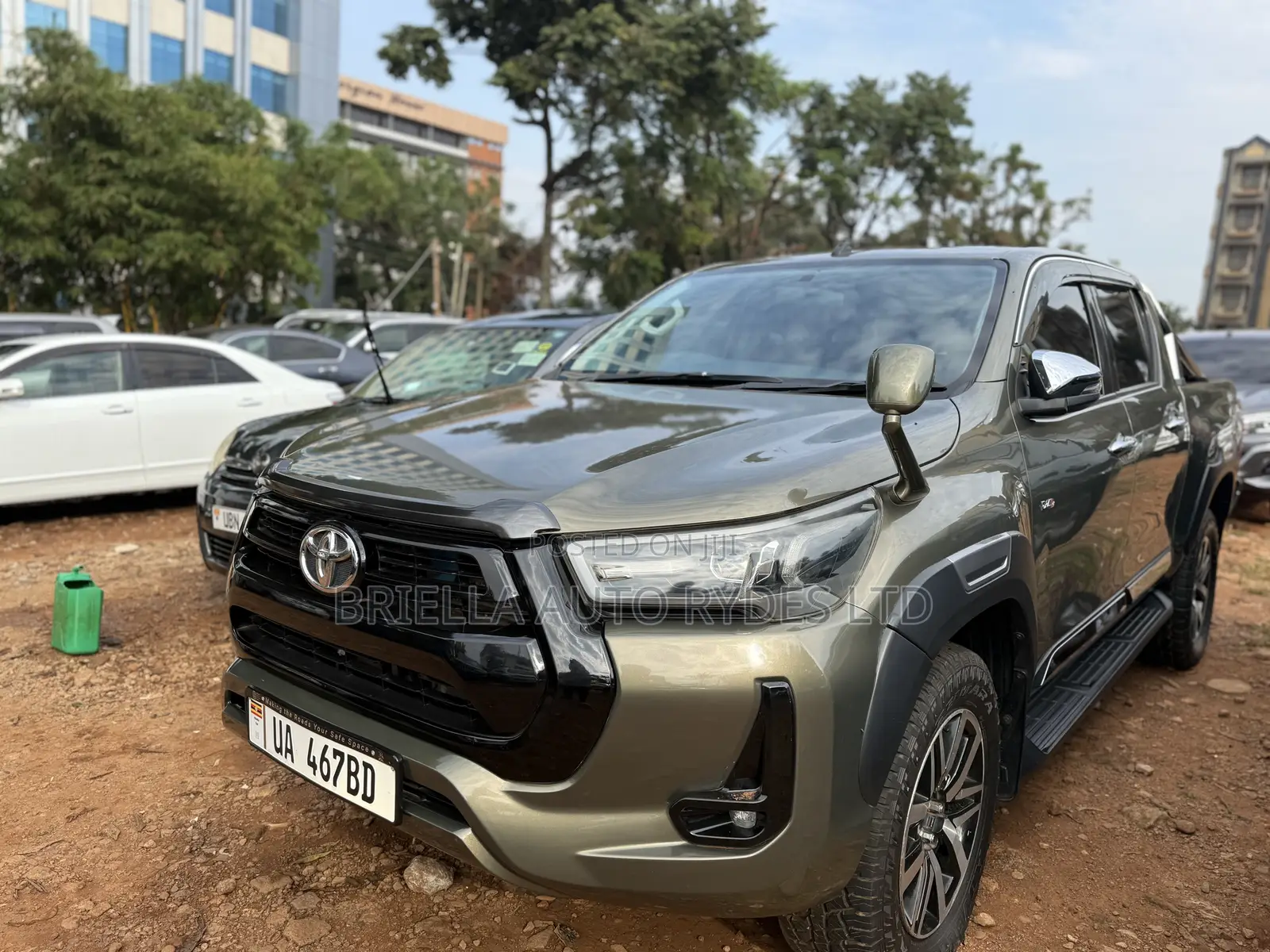 Toyota Hilux 2017 Gray