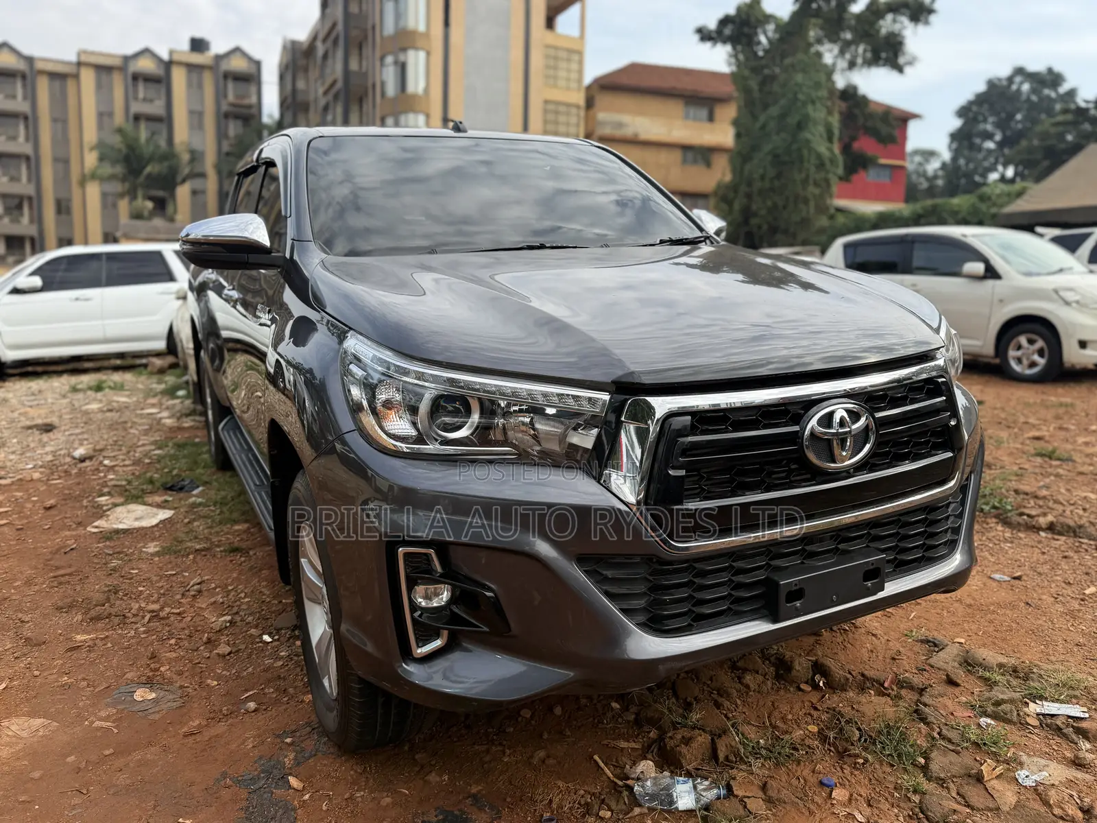 Toyota Hilux 2017 Gray