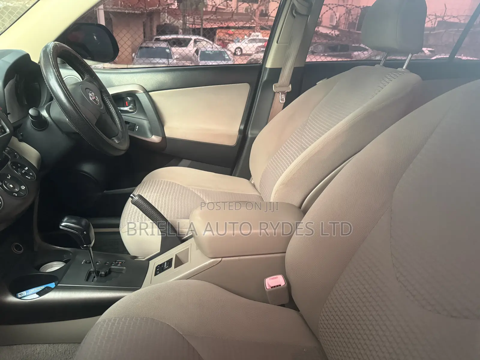 Toyota Vanguard 2011 Black