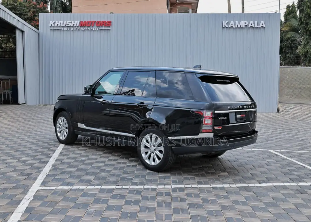 Land Rover Range Rover Vogue 2017 Black