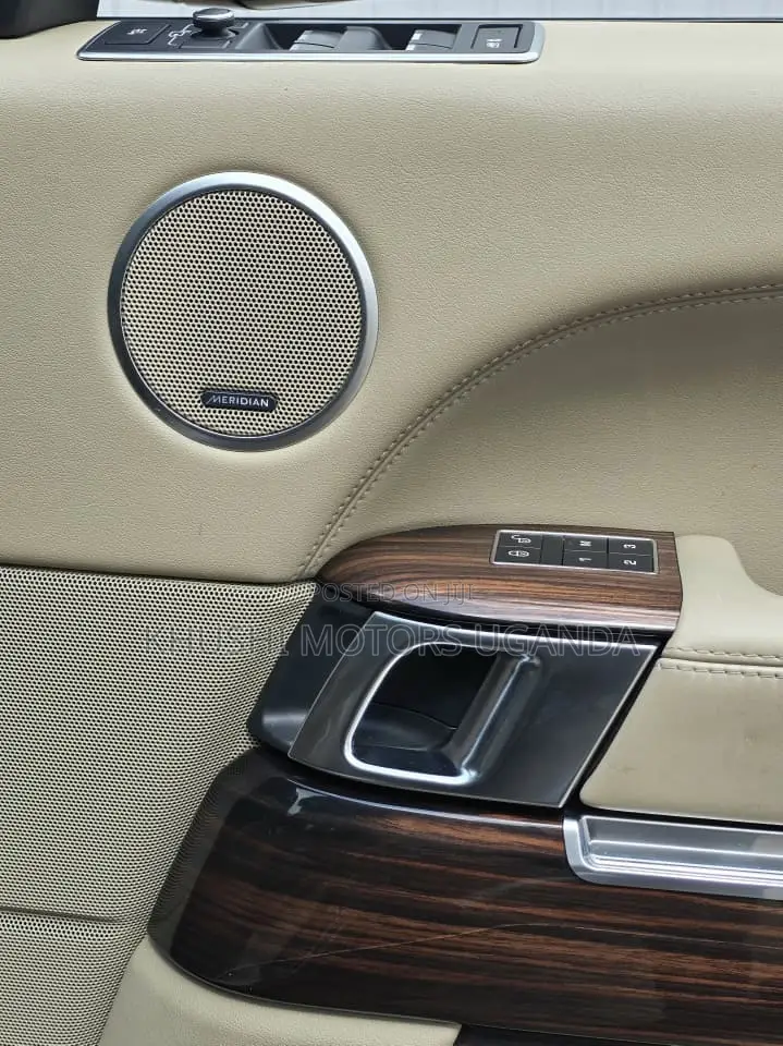 Land Rover Range Rover Vogue 2017 Black