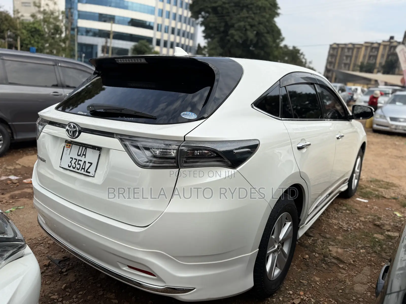 Toyota Harrier 2016