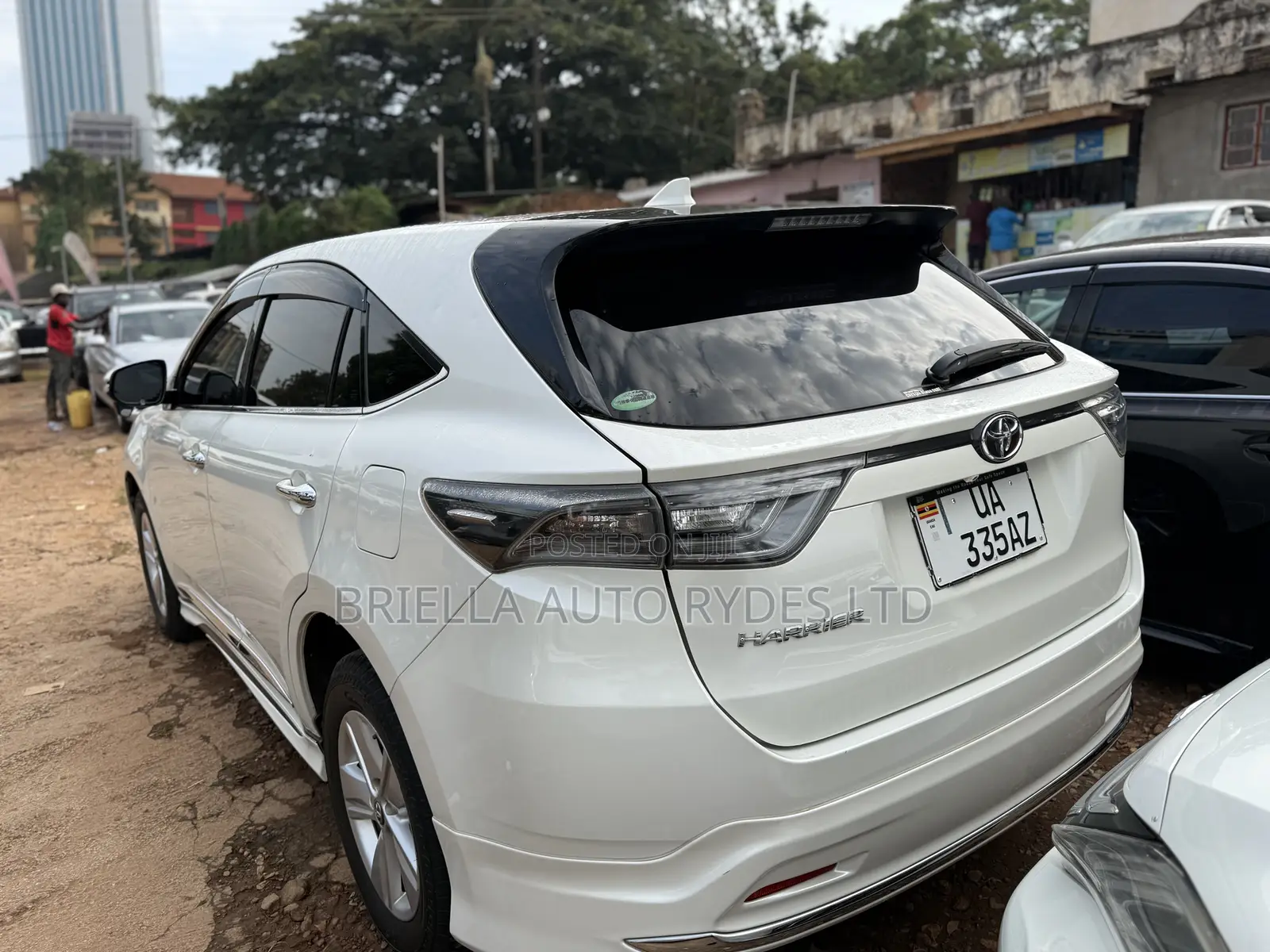 Toyota Harrier 2016