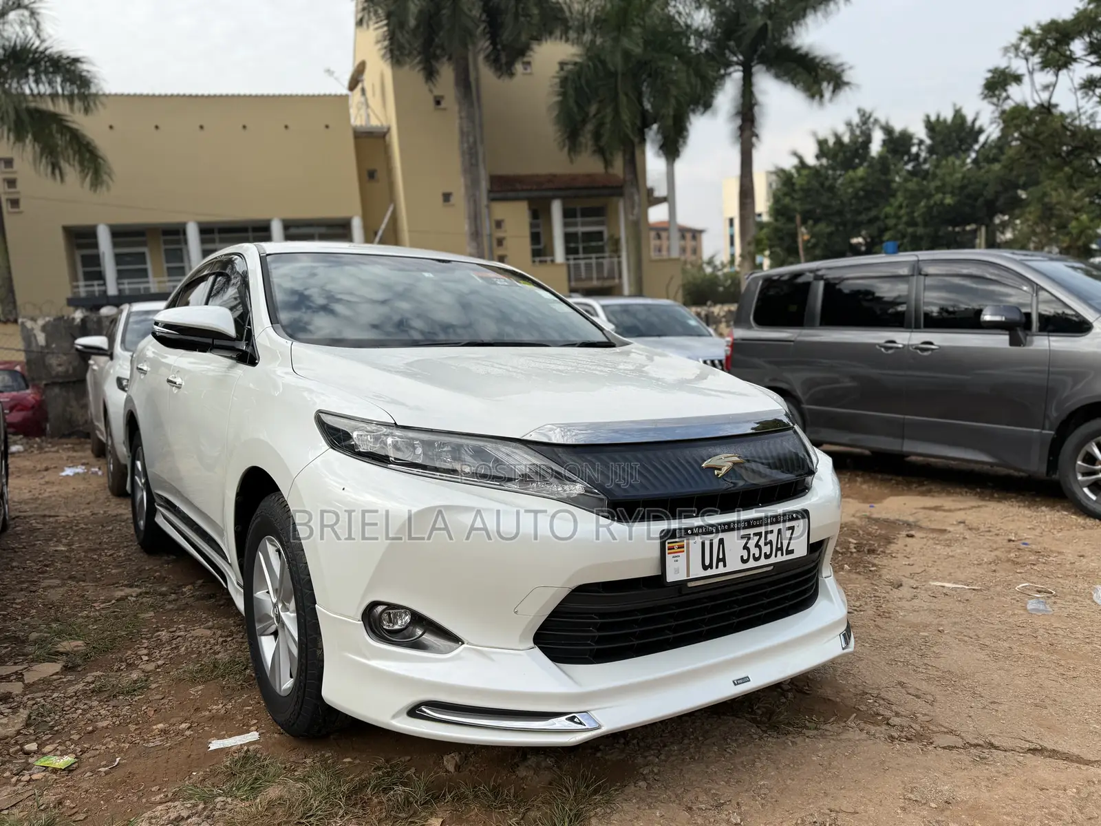 Toyota Harrier 2016
