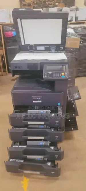 Kyocera 3010i - 2 Gb Ram , 160 Gb , HDD Ready !