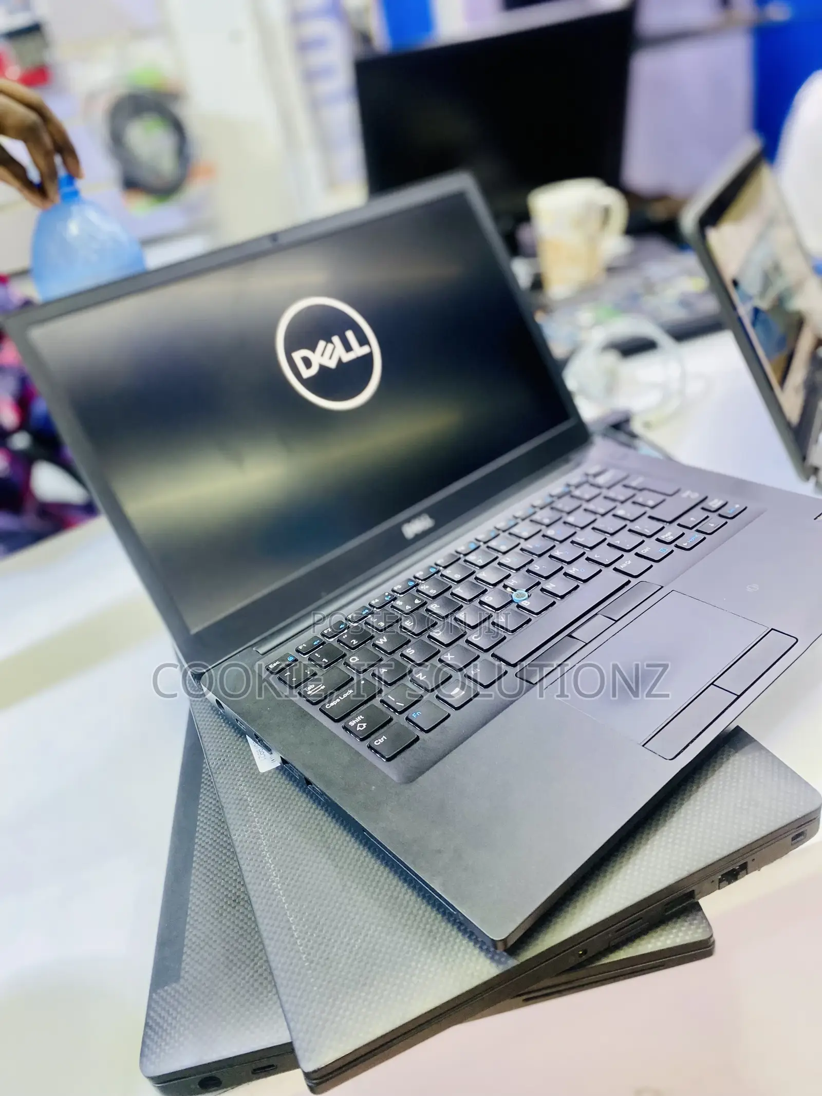 Laptop Dell Latitude 7490 8GB Intel Core I5 SSHD (Hybrid) 256GB