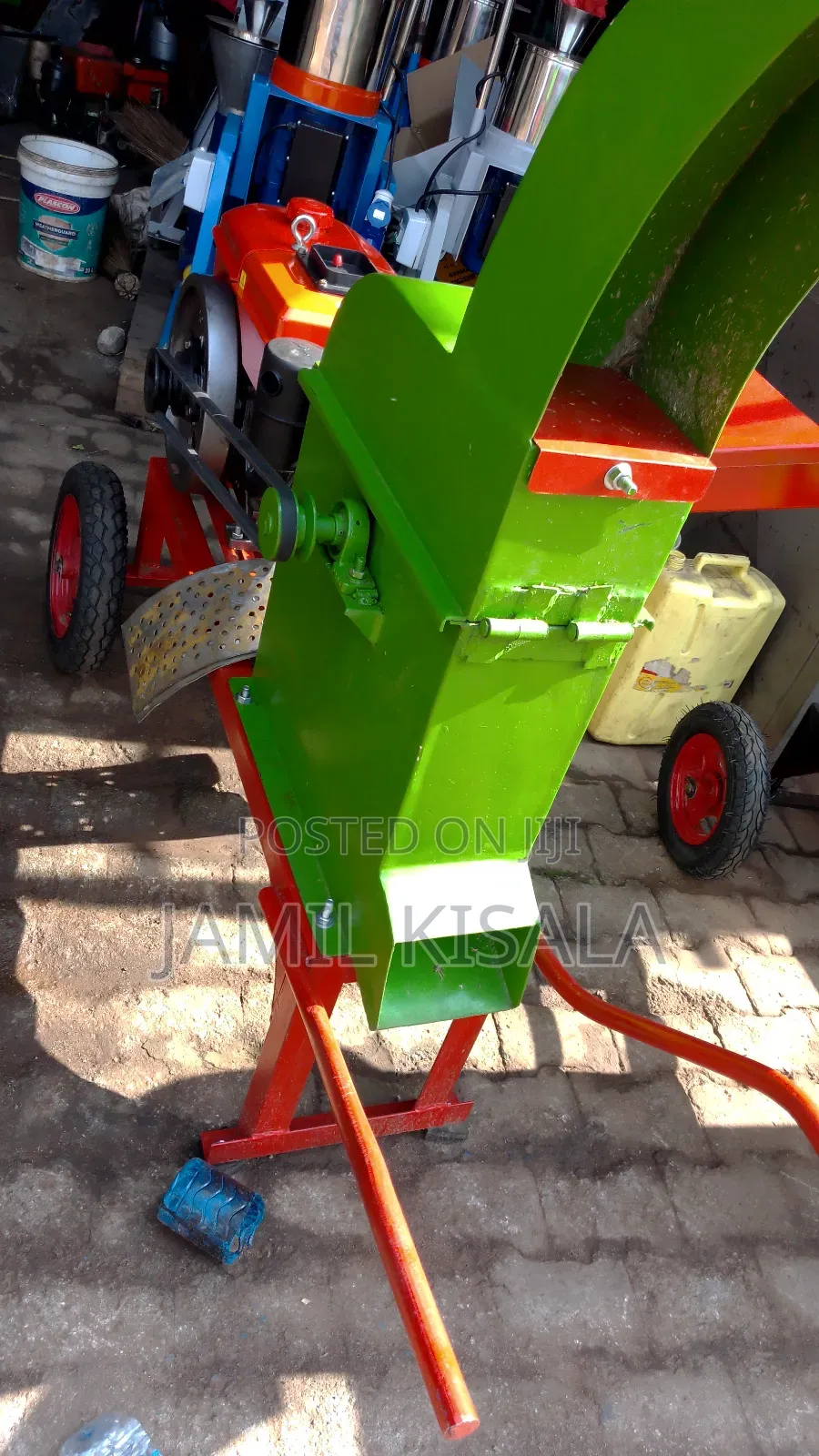 Big Silage, Hay and Broken Maize Machine