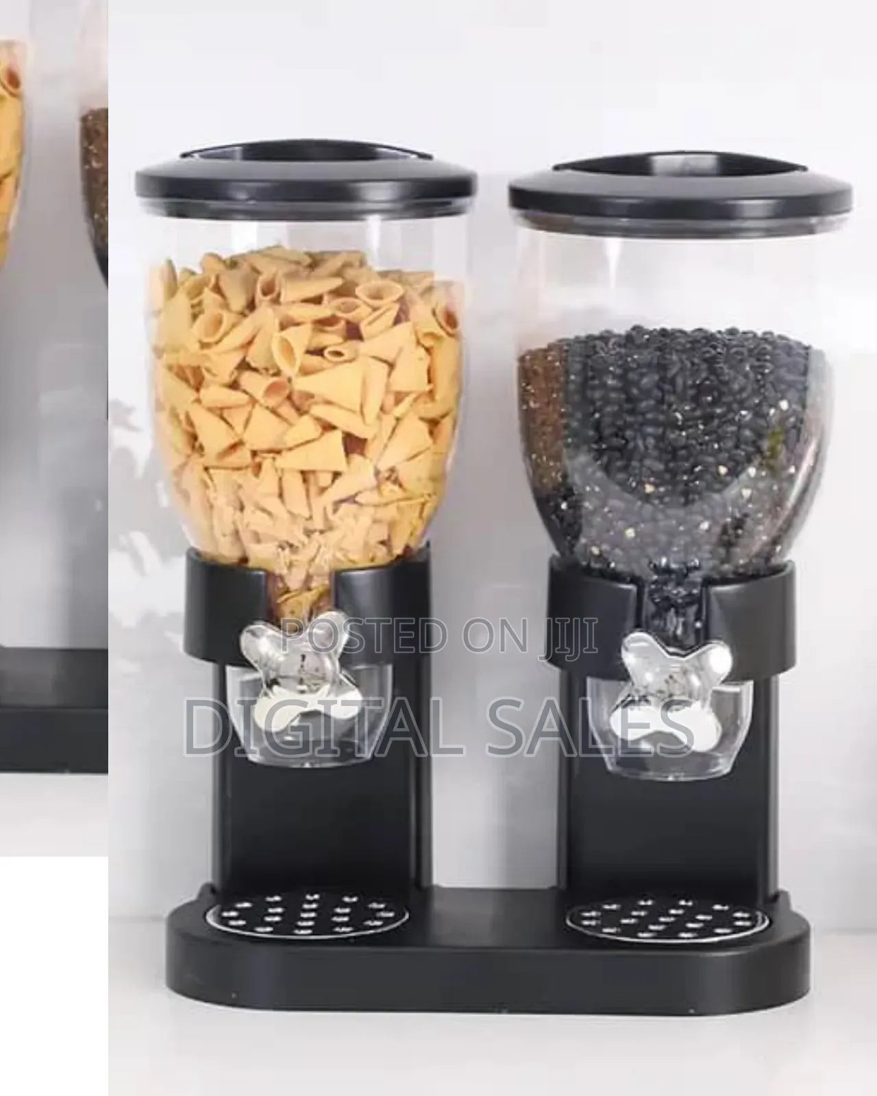 Dry Food Dispenser