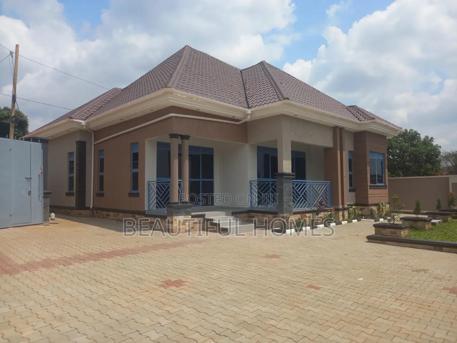 Furnished 4bdrm House in Kira for sale