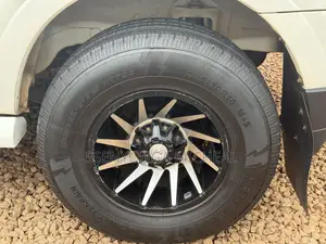 Mitsubishi Pajero 2010 White