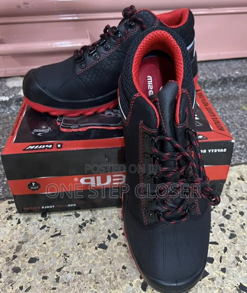 Wise Up Brand Safty Boot