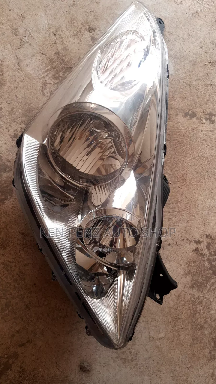 Headlamp for Toyota Wish ( Brand New)