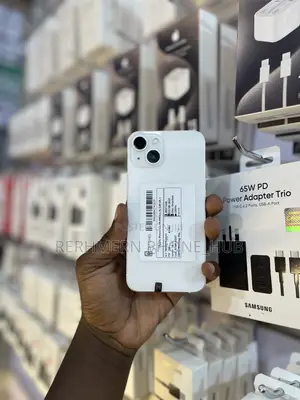 New Apple iPhone 13 128 GB White