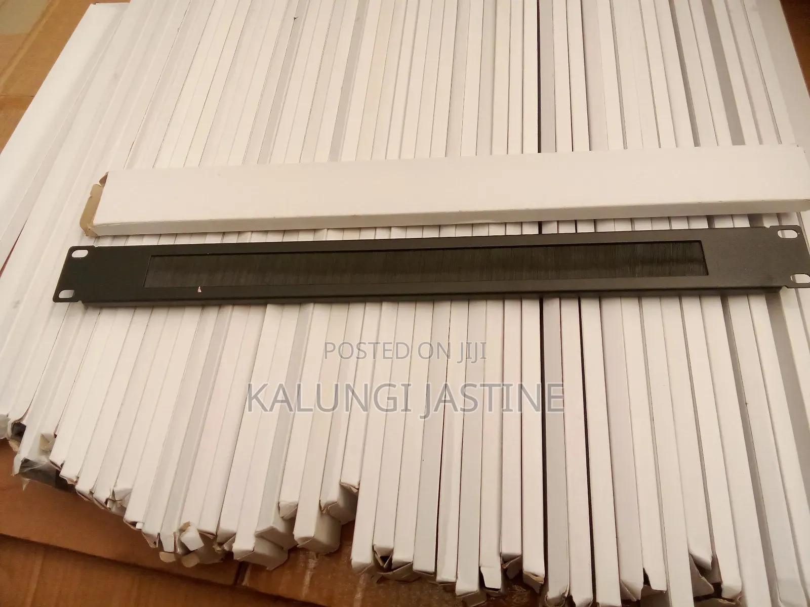 Rack Cabin Brush Pannel