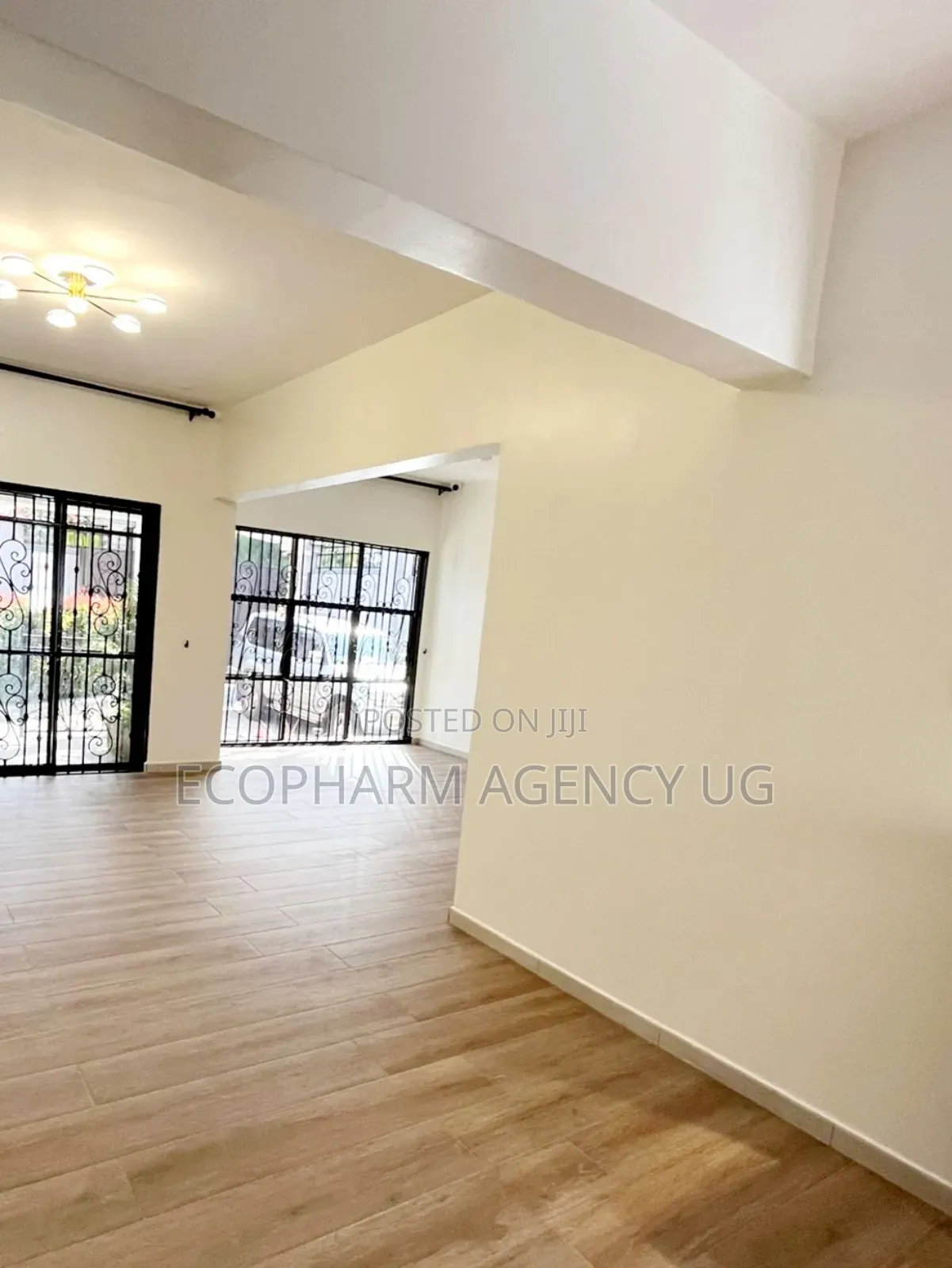 5bdrm Duplex in Kira, Central Division for sale