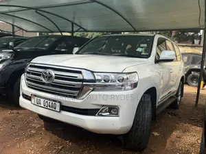 Toyota Land Cruiser Prado 2011 White