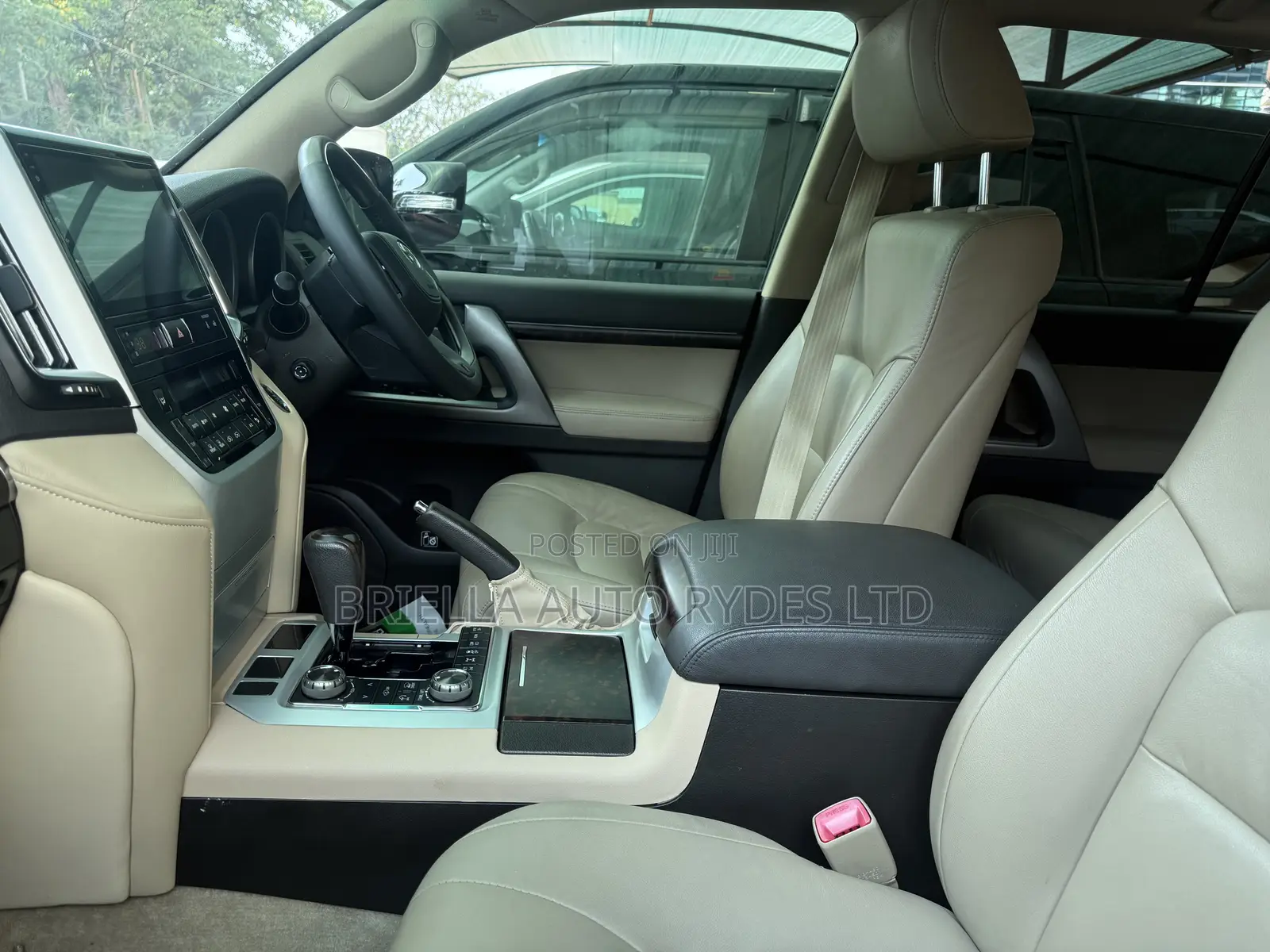 Toyota Land Cruiser Prado 2011 White