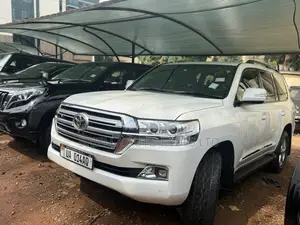 Toyota Land Cruiser Prado 2011 White