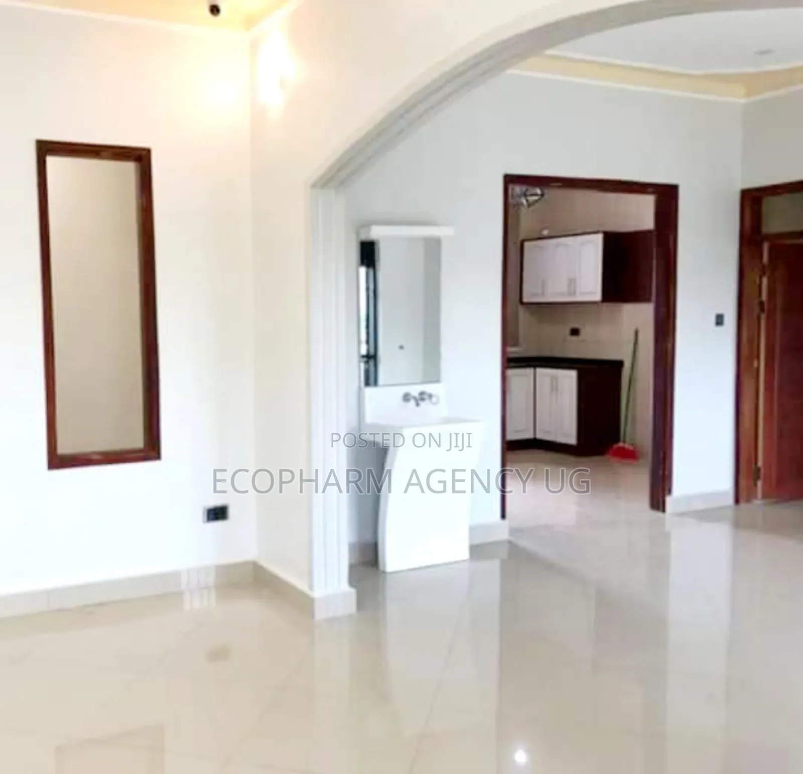 4bdrm Bungalow in Kira, Central Division for sale